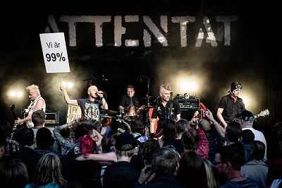En dag på sjön med Attentat En dag på sjön med Attentat