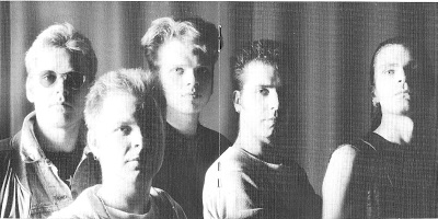Attentat "Nerv" CD inlay mittuppslag Attentat "Nerv" CD inlay mittuppslag